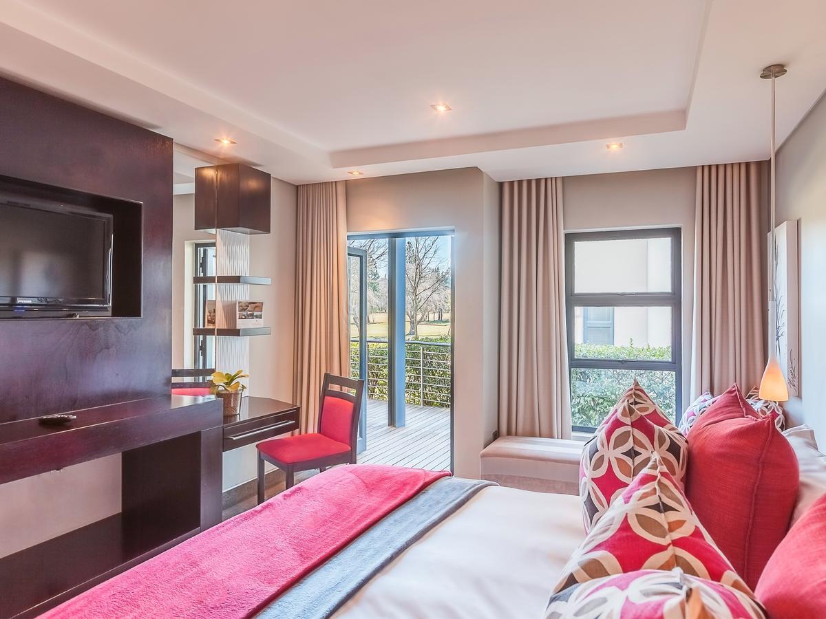 The Fairway Hotel, Spa & Golf Resort Randburg Екстер'єр фото
