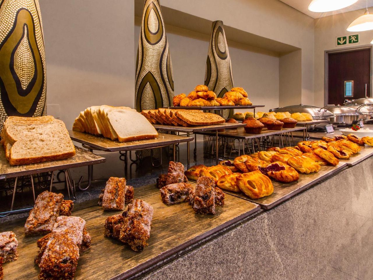 The Fairway Hotel, Spa & Golf Resort Randburg Екстер'єр фото